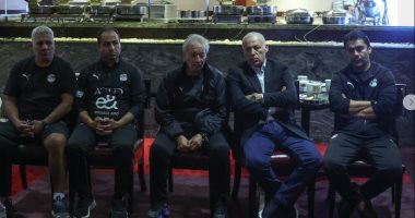 كواليس اجتماع هاني أبو ريدة بمنتخب مصر الثانى بعد عودته من الإمارات