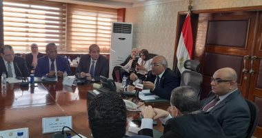 مهلة عامين للمحال المرخصة وعام لغير المرخصة لإصدار رخصة بالقانون الجديد