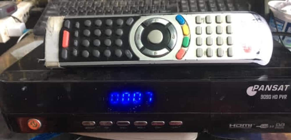 6796